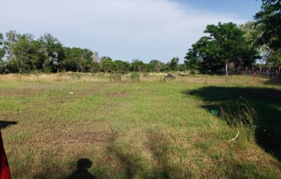 6 acres Land in Natalia TX